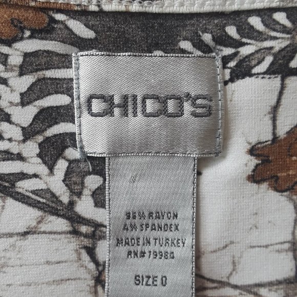 Chico's Size 0 (8-10) V-neck Stretch Top - Picture 4 of 4